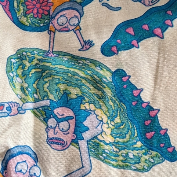 Rick and morty shirt - Picture 3 of 3